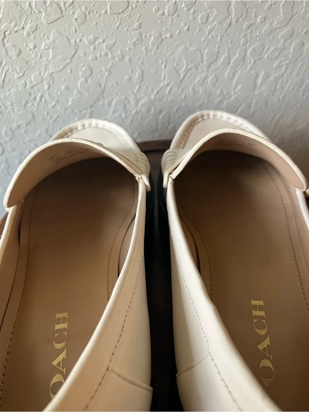 COACH: Cream Ruthie (CM587) platform Leather Lug-Sole Loafers- 9.5